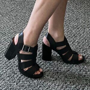 UNIVERSAL THREAD Black Sandals Anastasia, 7M, NEW w/box